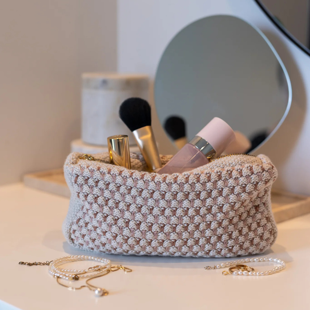 Toilettasker, find tasken til dine beauty-essentials her