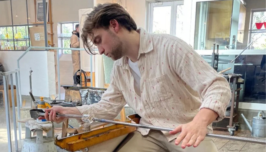 Max Bülow Monterossi | Unikke glasstager i organiske former