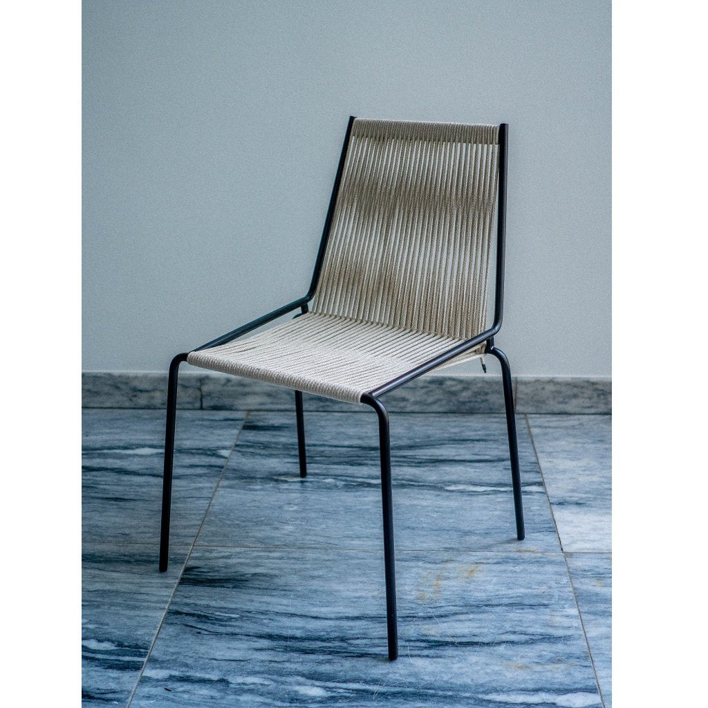 Sort pulverlakeret Noel Chair fra Casper Thorup
