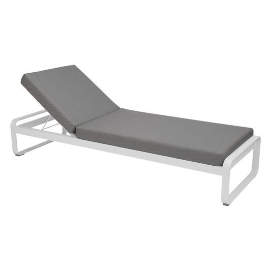 Fermob Bellevie Sunlounger, fv. Lysegrå