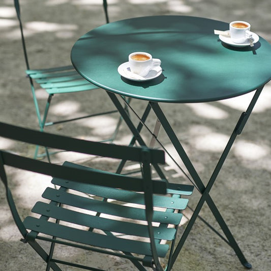 Fermob Bistro bord og Bistro stol i farve Cedar Green