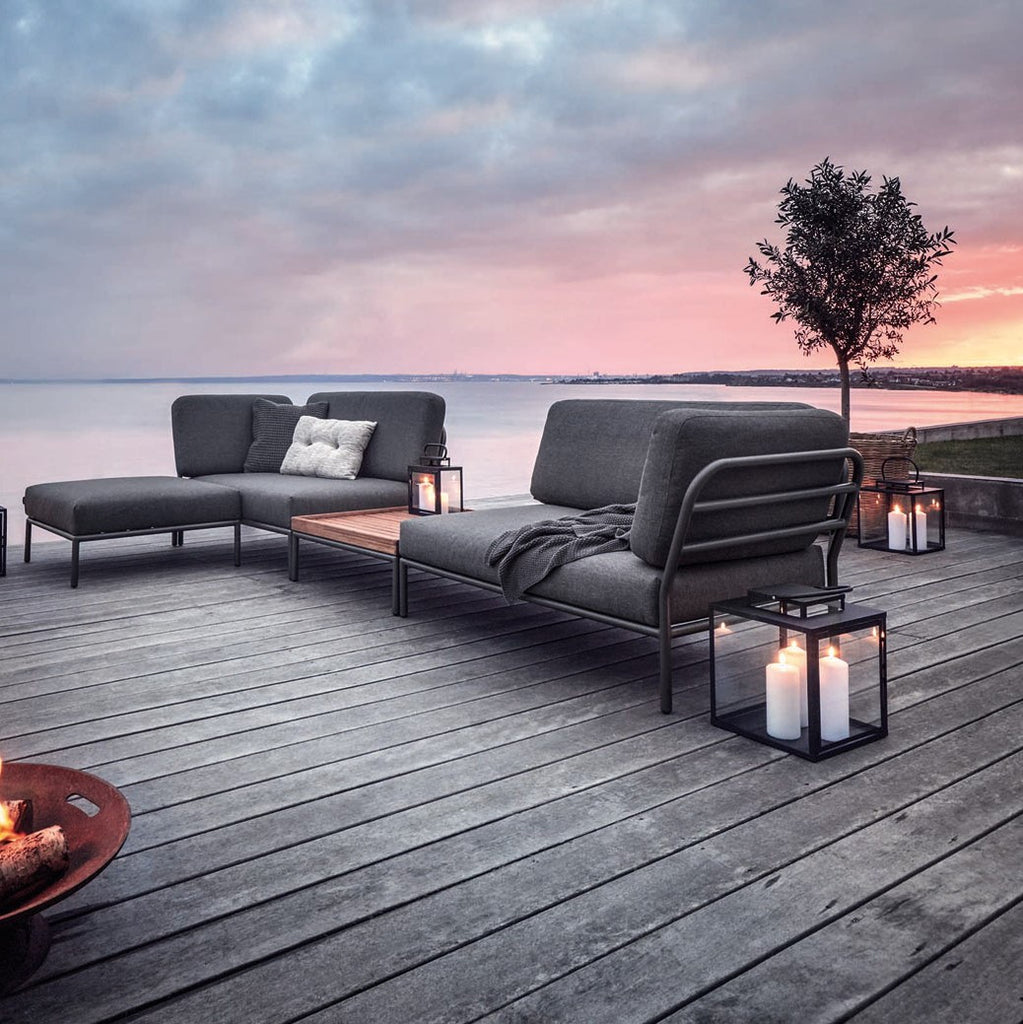 Houe-Level-Sofa-seaside-image 